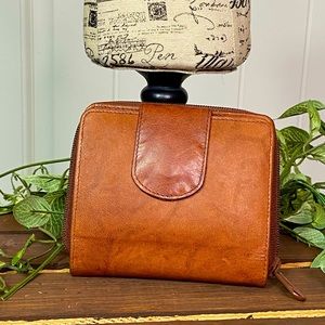 Like New!  Beautiful Brown Leather Tri-fold Wallet